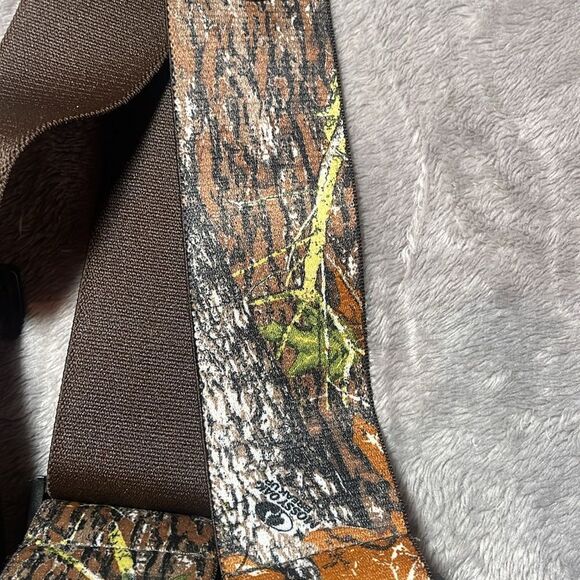 Perry adult camo suspenders - Picture 6 of 7